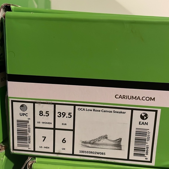 OCA low rose canvas sneaker  8.5 Women 7 Men - Picture 5 of 6